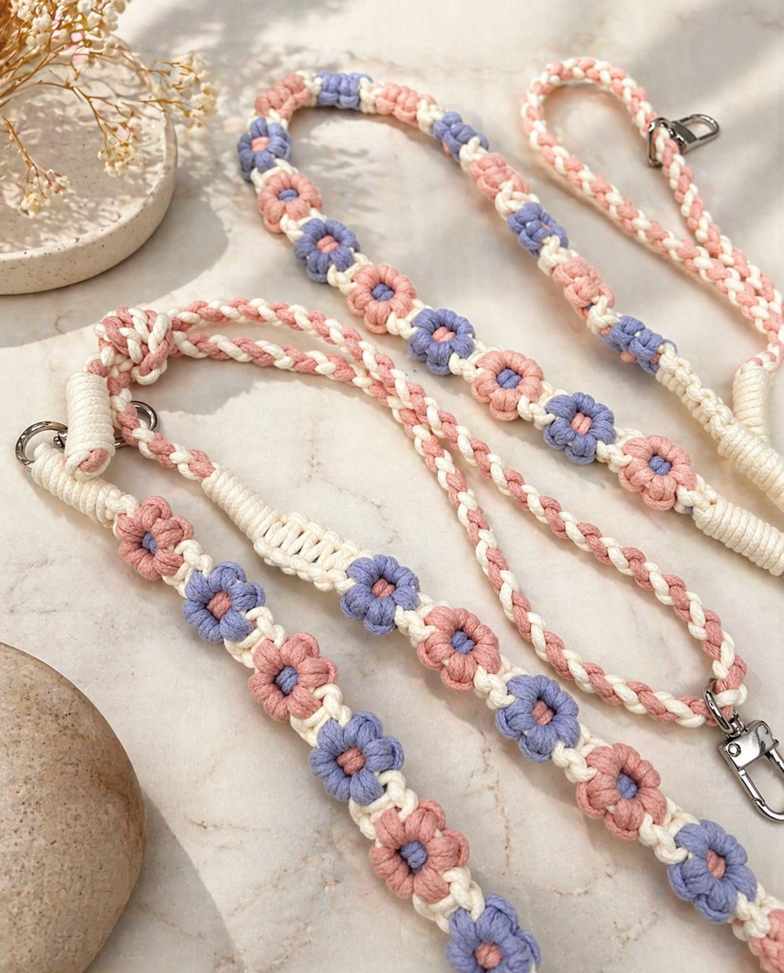 Handmade Macramé Floral Phone Lanyard – Boho Braided Crossbody Strap for Phone Case