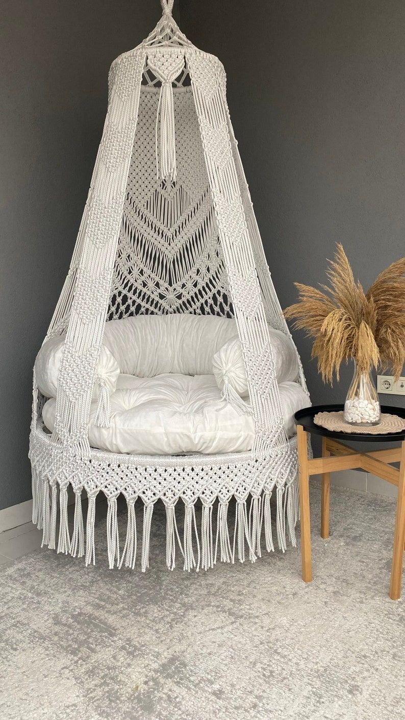 Elegant Boho Macramé Swing – Perfect for Balcony, Living Room, or Patio